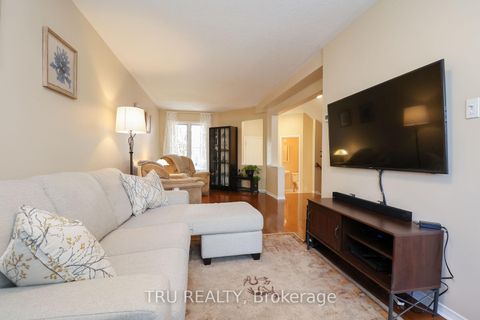 Photo 11 at 186 Daventry Crescent, Nepean (Longfields), Ottawa