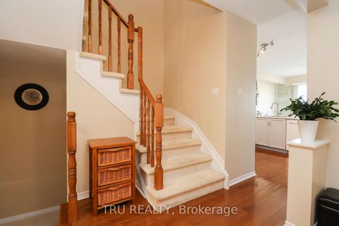 Photo 19 at 186 Daventry Crescent, Nepean (Longfields), Ottawa