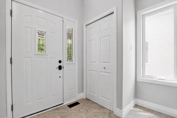 Photo 5 at 58 Boulder Way, Nepean (Longfields), Ottawa