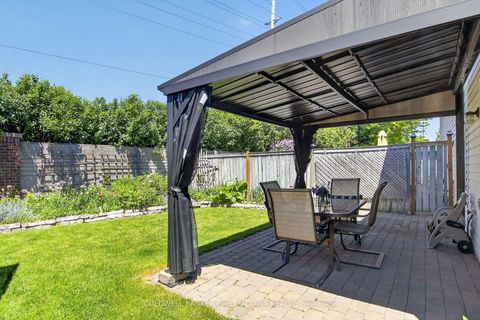 Photo 2 at 58 Boulder Way, Nepean (Longfields), Ottawa