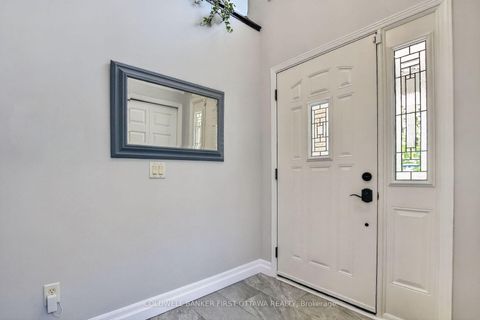 Photo 4 at 58 Boulder Way, Nepean (Longfields), Ottawa