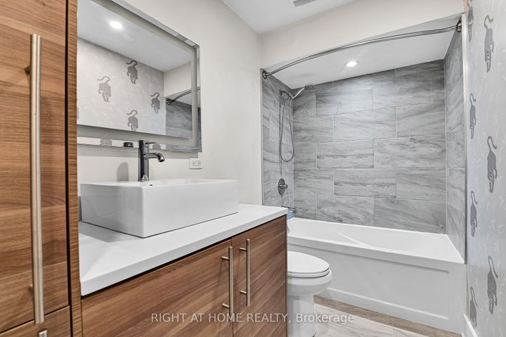 Photo 14 at 9 Leetom Crescent, Nepean (Pheasant Run), Ottawa