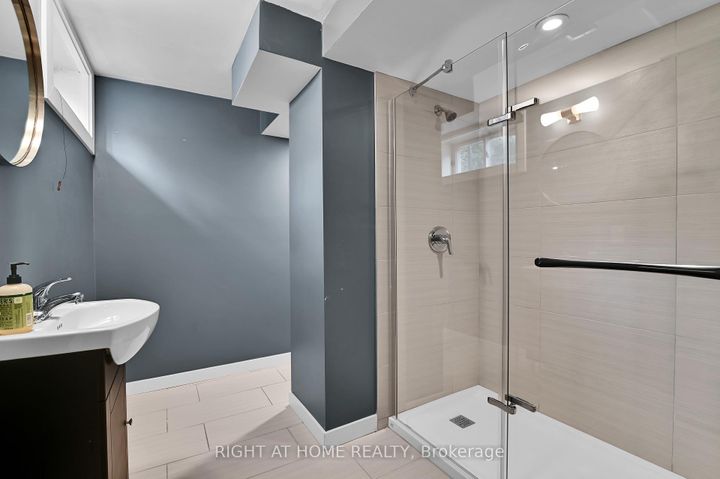 Photo 26 at 9 Leetom Crescent, Nepean (Pheasant Run), Ottawa
