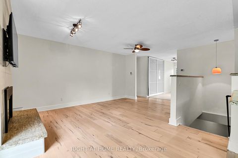 Photo 7 at 9 Leetom Crescent, Nepean (Pheasant Run), Ottawa