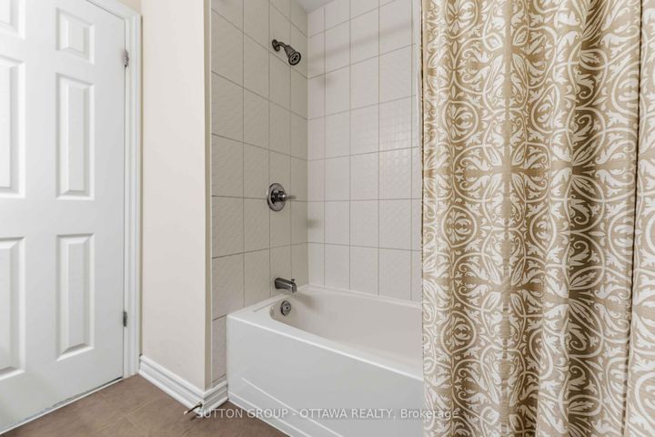 Photo 26 at 120 Dunforest Terrace, Nepean (Strandherd), Ottawa