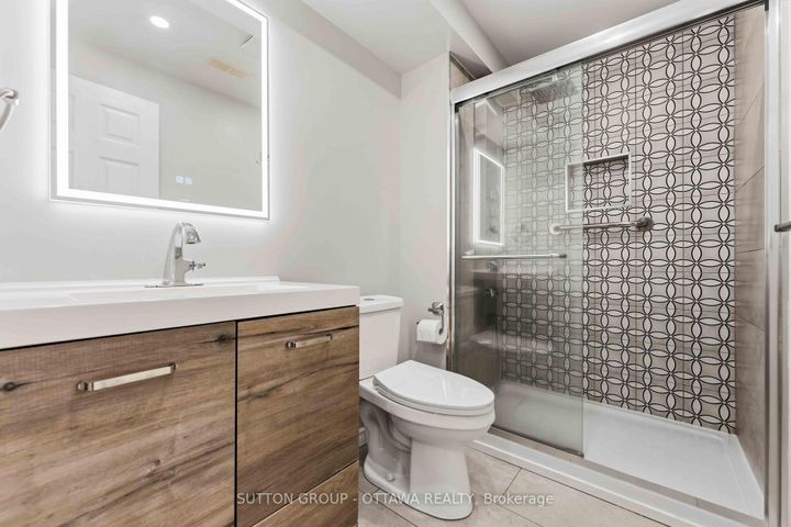 Photo 32 at 120 Dunforest Terrace, Nepean (Strandherd), Ottawa