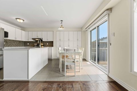 Photo 11 at 120 Dunforest Terrace, Nepean (Strandherd), Ottawa