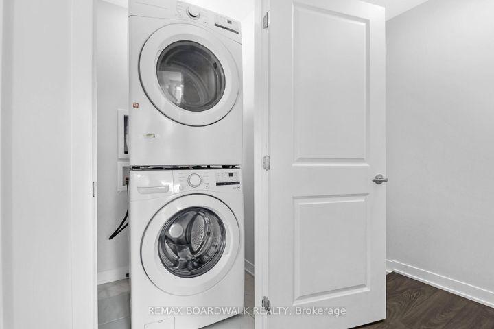 Photo 15 at 210 VERULAM Street, Nepean (Heritage Park), Ottawa