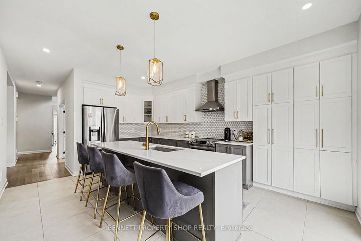 Photo 4 at 95 Russet Terrace, Nepean (Half Moon Bay), Ottawa