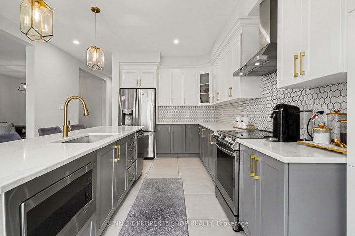 Photo 5 at 95 Russet Terrace, Nepean (Half Moon Bay), Ottawa