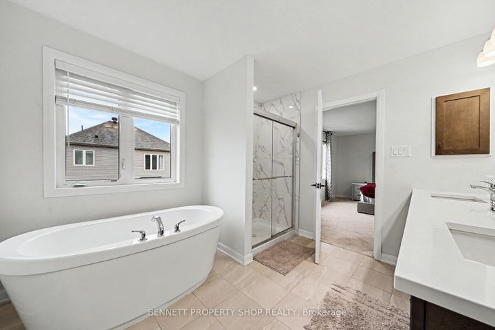 Photo 12 at 95 Russet Terrace, Nepean (Half Moon Bay), Ottawa