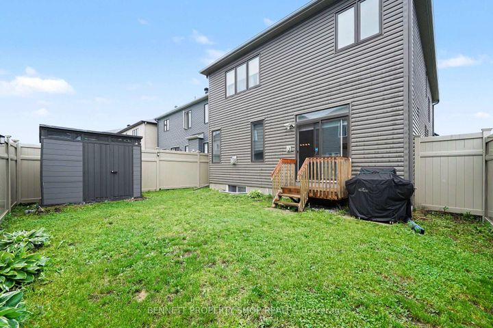 Photo 22 at 95 Russet Terrace, Nepean (Half Moon Bay), Ottawa