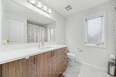 Photo 16 at 95 Russet Terrace, Nepean (Half Moon Bay), Ottawa