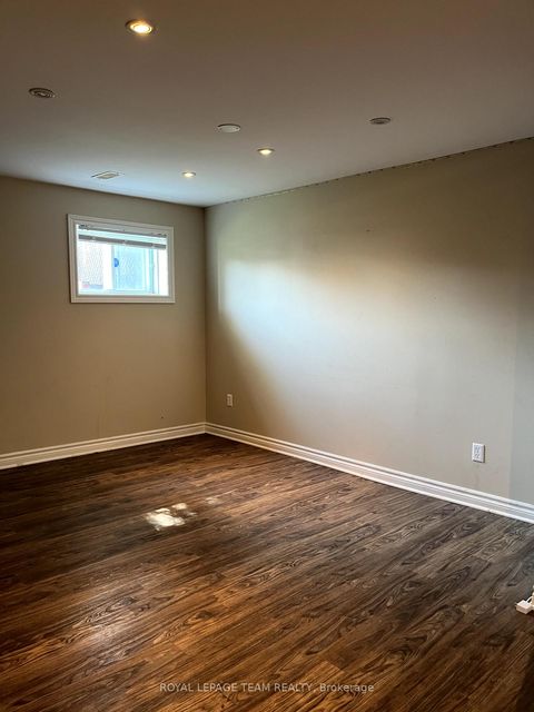 Photo 22 at 9 Tower Road E, Nepean (Meadowlands/St. Claire Gardens), Ottawa