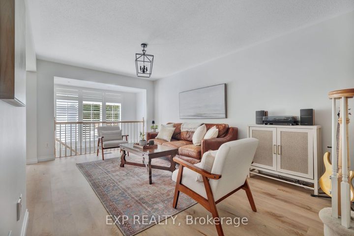 Photo 6 at 210 WABISKAW Private, Nepean (Stonebridge), Ottawa