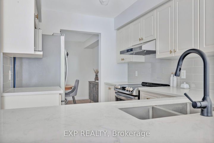 Photo 13 at 210 WABISKAW Private, Nepean (Stonebridge), Ottawa
