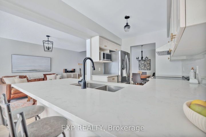 Photo 14 at 210 WABISKAW Private, Nepean (Stonebridge), Ottawa