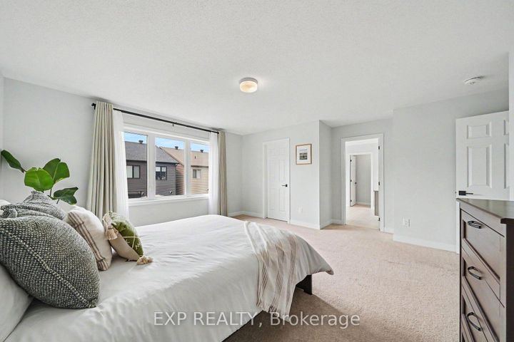 Photo 21 at 818 Crossgate Street, Nepean (Stonebridge), Ottawa