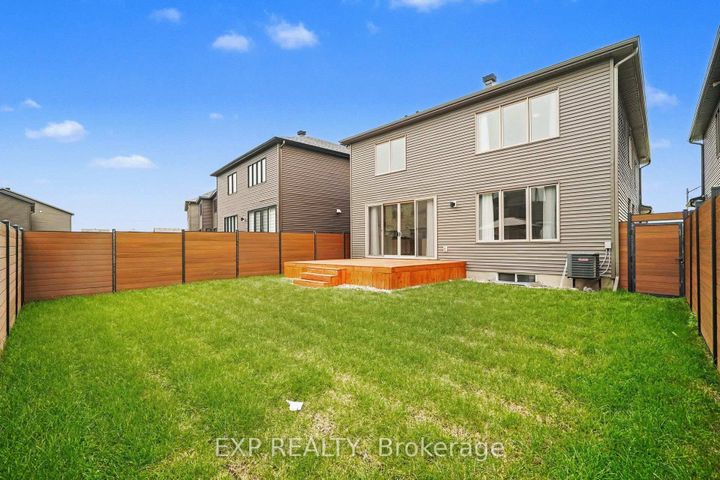 Photo 34 at 818 Crossgate Street, Nepean (Stonebridge), Ottawa