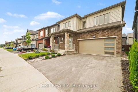 Photo 39 at 818 Crossgate Street, Nepean (Stonebridge), Ottawa