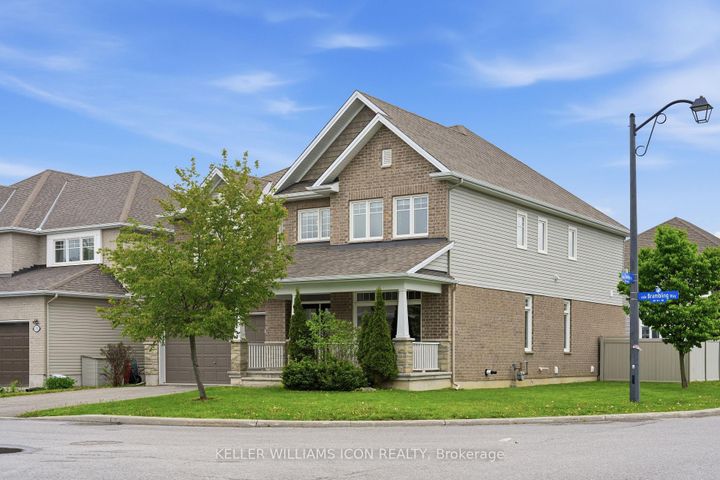 Photo 1 at 101 Brambling Way, Nepean (Half Moon Bay), Ottawa