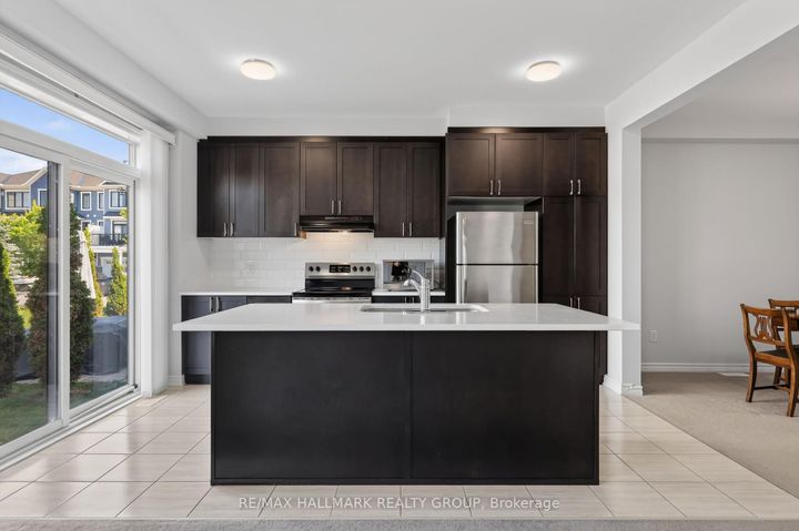 Photo 6 at 129 Umbra Place, Nepean (Half Moon Bay), Ottawa