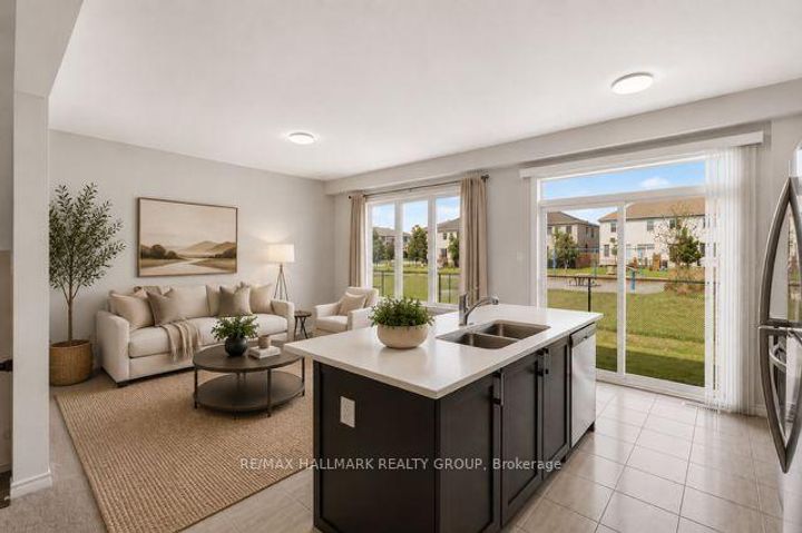 Photo 11 at 129 Umbra Place, Nepean (Half Moon Bay), Ottawa