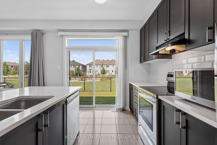 Photo 14 at 129 Umbra Place, Nepean (Half Moon Bay), Ottawa