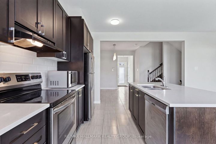 Photo 15 at 129 Umbra Place, Nepean (Half Moon Bay), Ottawa