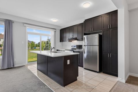 Photo 5 at 129 Umbra Place, Nepean (Half Moon Bay), Ottawa
