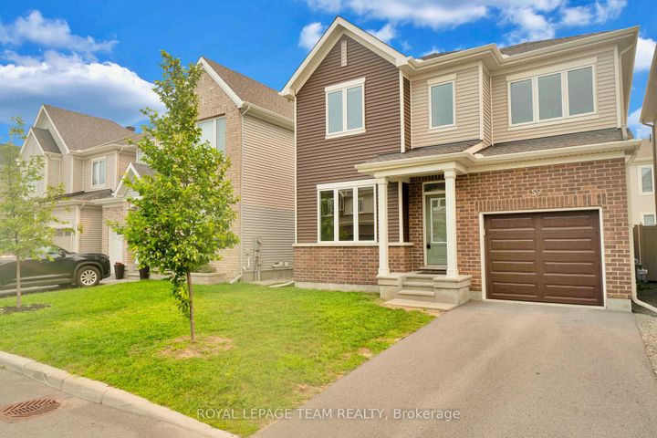 Photo 1 at 59 MOONBEAM Street, Nepean (Heritage Park), Ottawa