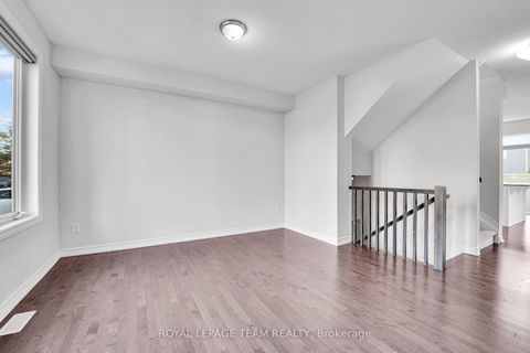Photo 3 at 59 MOONBEAM Street, Nepean (Heritage Park), Ottawa