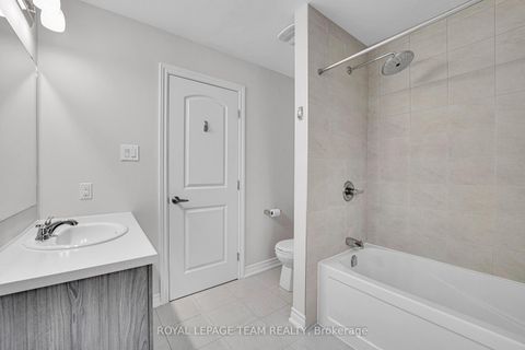Photo 18 at 59 MOONBEAM Street, Nepean (Heritage Park), Ottawa