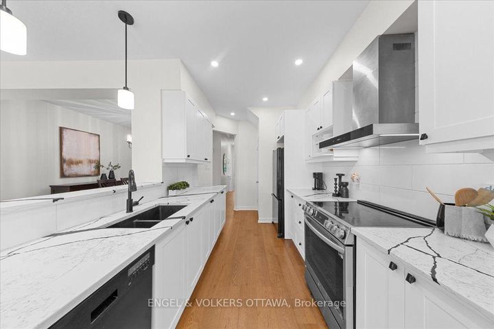 Photo 14 at 173 Hornchurch Lane, Nepean (Longfields), Ottawa