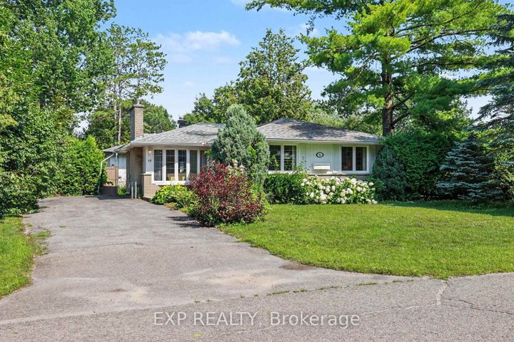 Photo 2 at 16 Elmsley Crescent, Nepean (Arbeatha Park), Ottawa