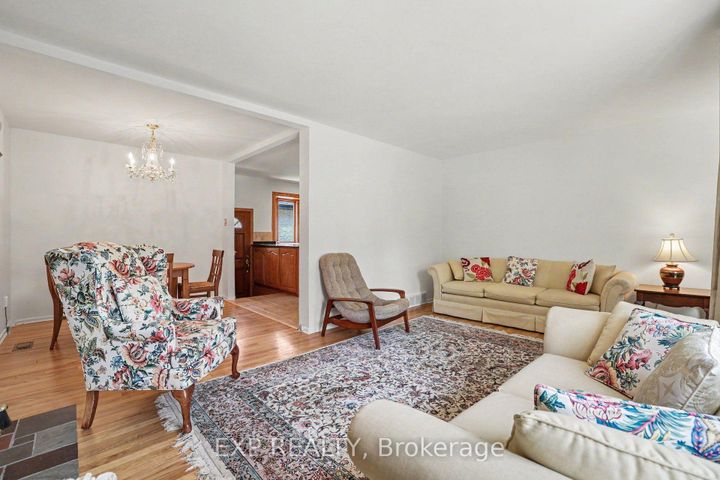 Photo 5 at 16 Elmsley Crescent, Nepean (Arbeatha Park), Ottawa