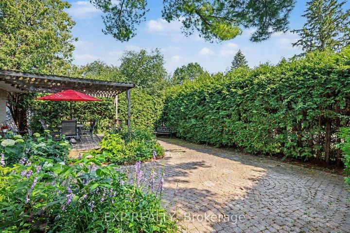 Photo 32 at 16 Elmsley Crescent, Nepean (Arbeatha Park), Ottawa