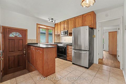 Photo 11 at 16 Elmsley Crescent, Nepean (Arbeatha Park), Ottawa