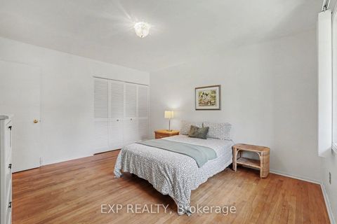 Photo 18 at 16 Elmsley Crescent, Nepean (Arbeatha Park), Ottawa