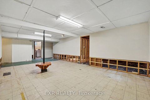 Photo 23 at 16 Elmsley Crescent, Nepean (Arbeatha Park), Ottawa