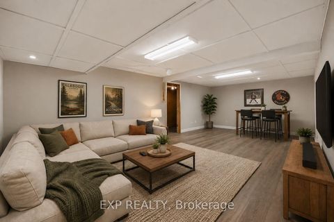 Photo 28 at 16 Elmsley Crescent, Nepean (Arbeatha Park), Ottawa