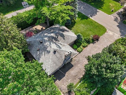 Photo 33 at 16 Elmsley Crescent, Nepean (Arbeatha Park), Ottawa
