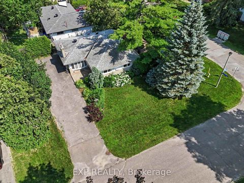 Photo 34 at 16 Elmsley Crescent, Nepean (Arbeatha Park), Ottawa