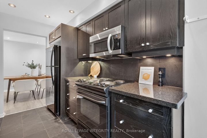 Photo 7 at 640 Kilbirnie Drive, Nepean (Stonebridge), Ottawa
