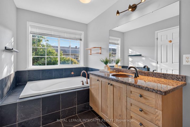 Photo 14 at 640 Kilbirnie Drive, Nepean (Stonebridge), Ottawa