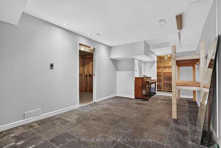 Photo 22 at 640 Kilbirnie Drive, Nepean (Stonebridge), Ottawa