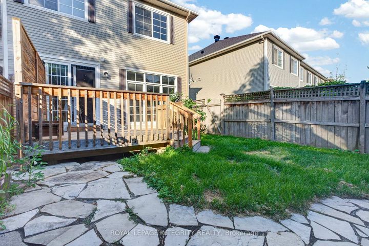 Photo 24 at 640 Kilbirnie Drive, Nepean (Stonebridge), Ottawa