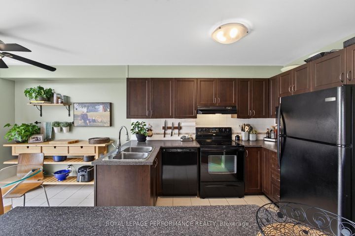 Photo 13 at 131 Sorento Street, Nepean (Strandherd), Ottawa