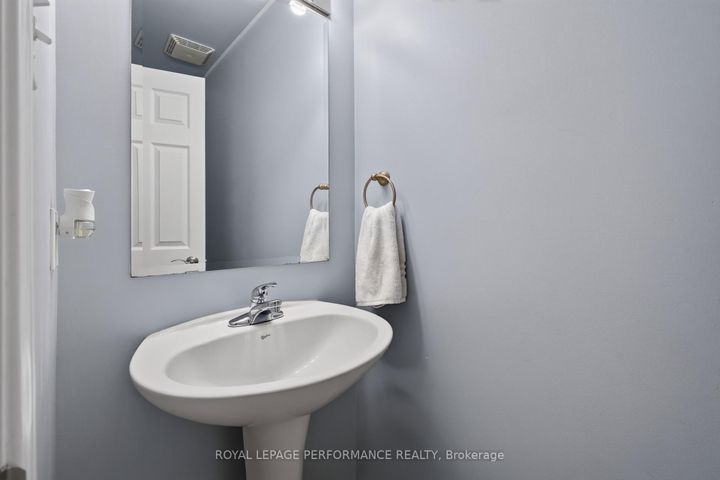 Photo 16 at 131 Sorento Street, Nepean (Strandherd), Ottawa