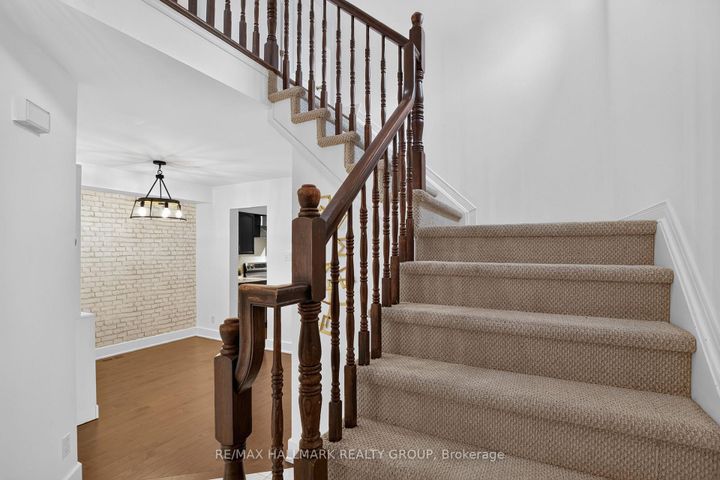Photo 19 at 23 Whitegate Crescent, Nepean (Longfields), Ottawa